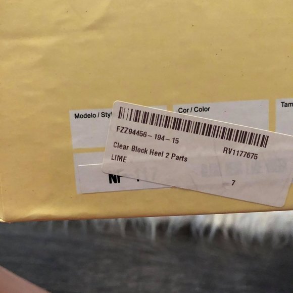 YELLOW HEELED‎ SANDALS WITH TRANSPARENT STRAPS - Picture 4 of 4